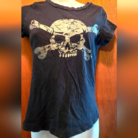 Hot Topic Black Skull Tee SzM - Picture 2 of 5